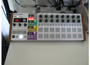 Arturia BeatStep Pro (36995)