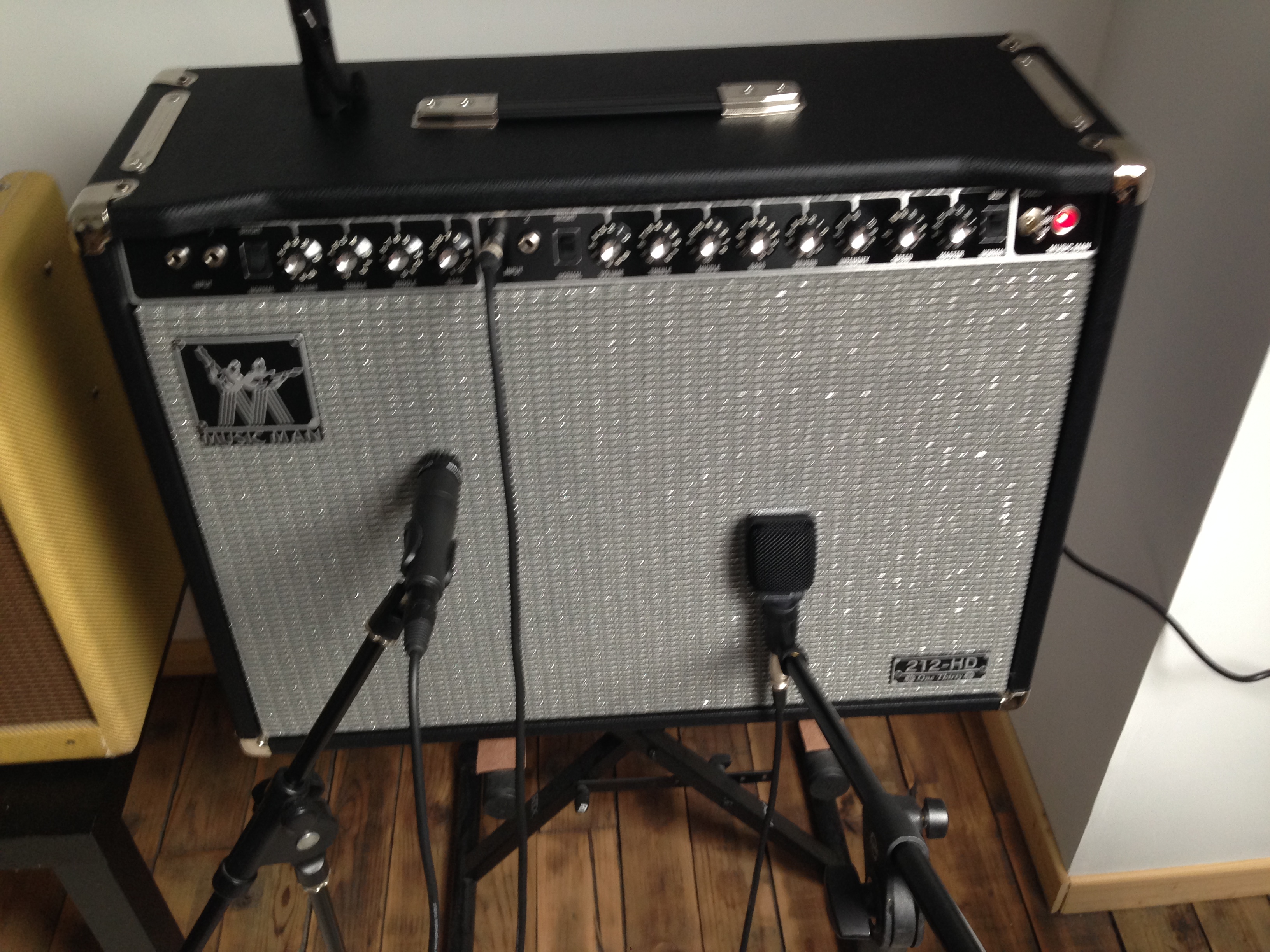 Music Man 212-HD One Thirty