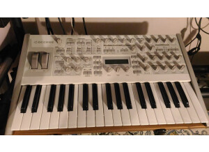 Access Music Virus TI2 Polar (6281)