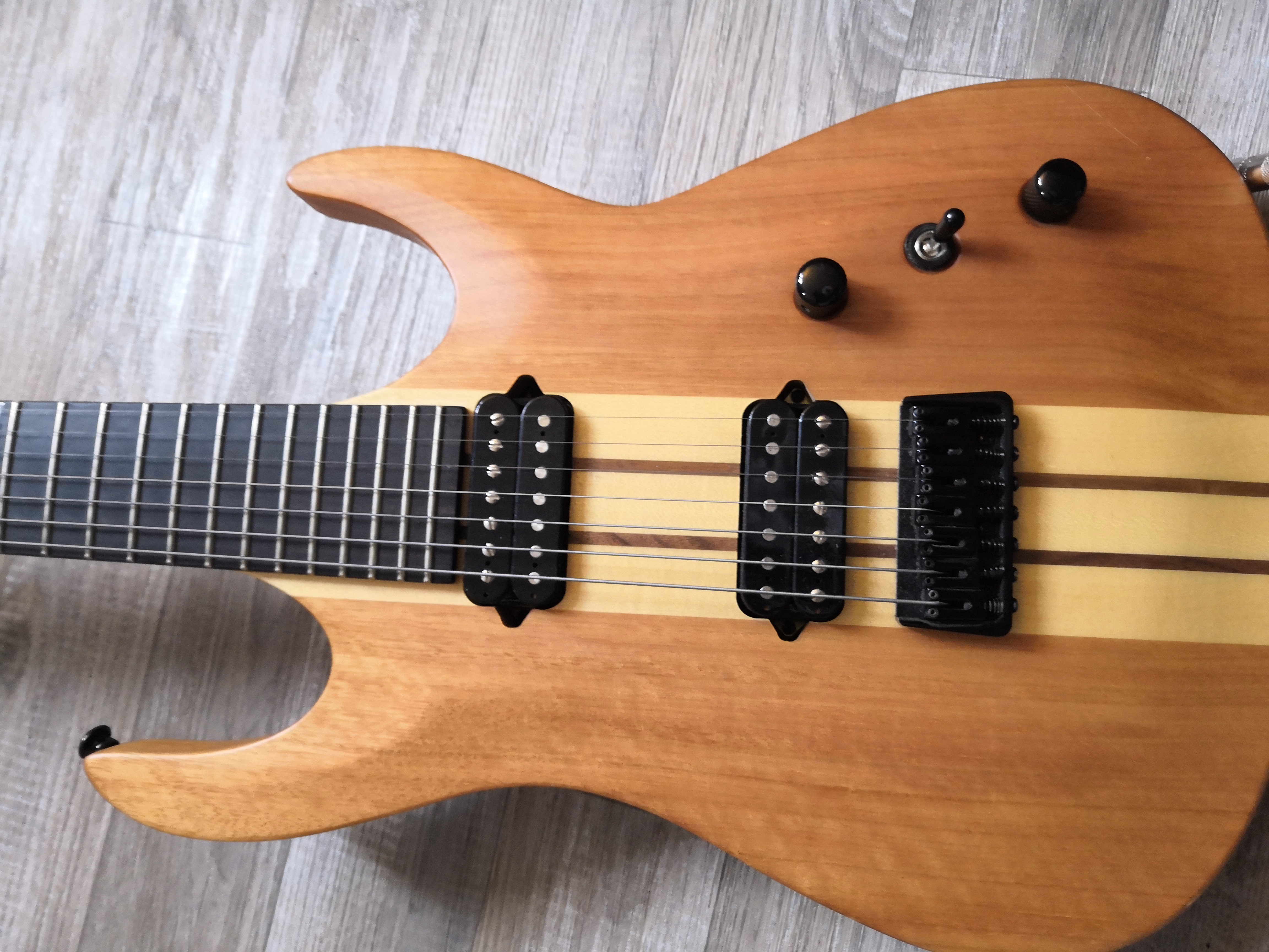 Dominger Pickups Bucking Bull