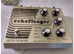 ELECTRO HARMONIX ECHO FLANGER