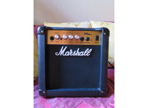 Marshall MG10CD (42301)