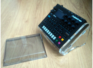 Digitone M