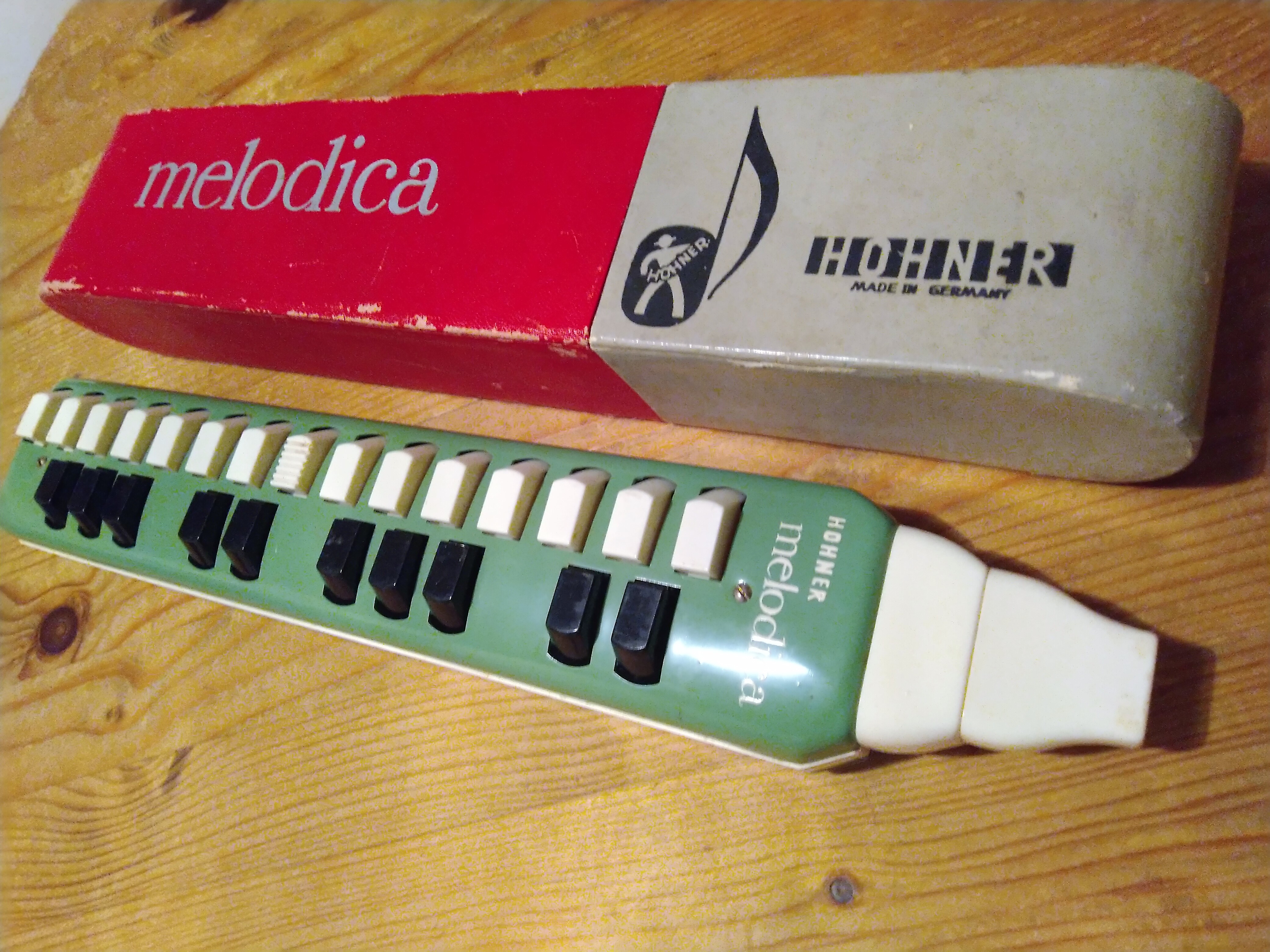 Pictures and images Hohner Melodica Soprano 9451 Audiofanzine