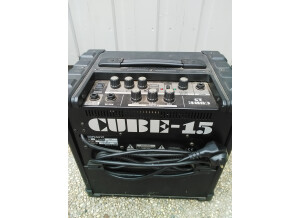 Roland Cube-15