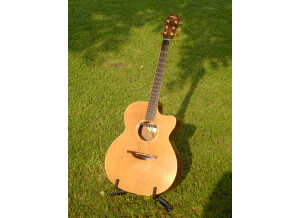 Lowden O35 Indian Rosewood / Sitka Spruce