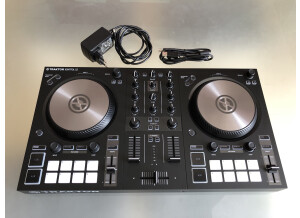 6E95B08D-3248-4CBD-A457-911FDD107969