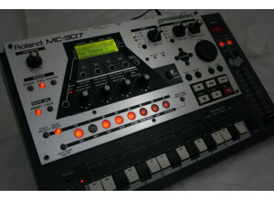 Roland MC-307 (80532)