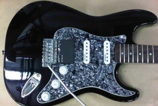Squier Affinity Stratocaster HSS (2001-2020)