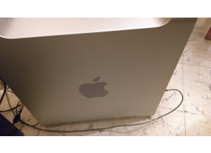Apple Mac Pro 8-Core 2.26 (51943)
