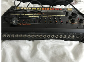 Roland TR-808 (7927)