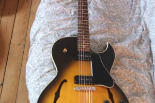Gibson ES-135 (1991-2002)