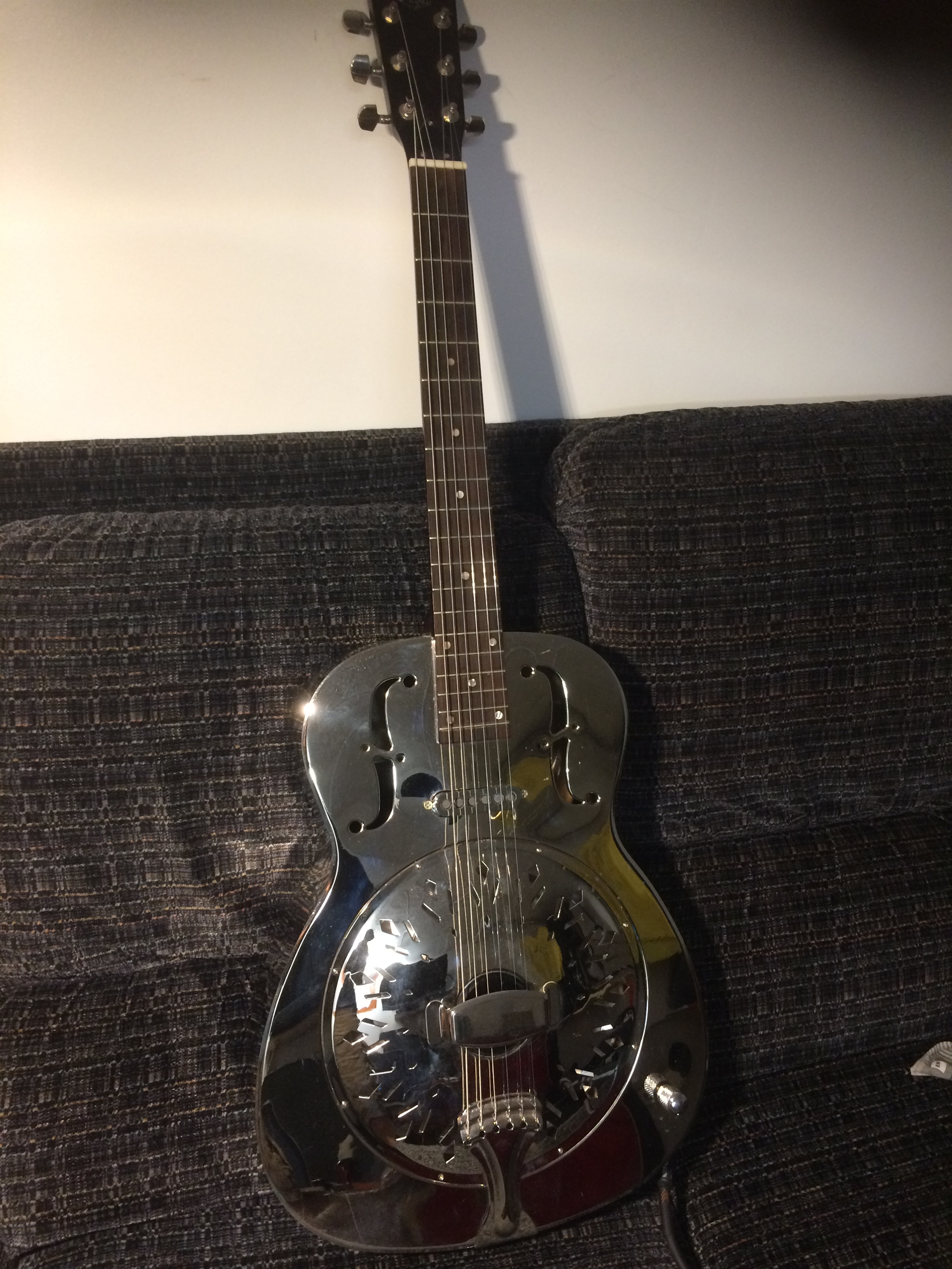 Recording King MG-10E