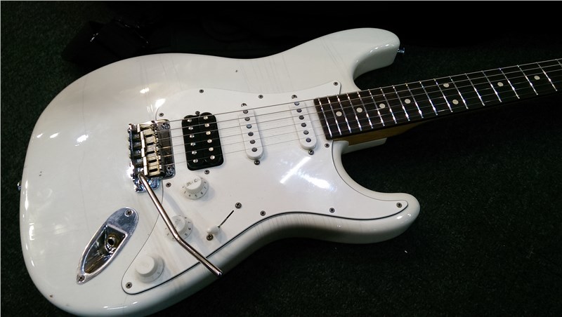 Suhr Classic S Antique HSS