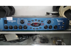 Behringer V-Amp Pro (56294)