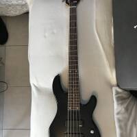 VINTAGE 5 CORDES YAMAHA BBN5 2 PASSIVE PAS DE PREAMPLI NI PILE MADE IN VIETNAM