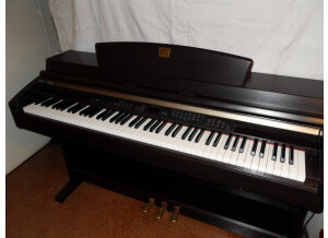 Yamaha Clavinova CLP-240