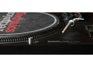 Technics-SL1210MK2-C