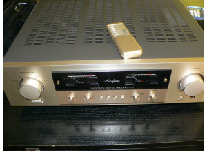 Accuphase E-211 (70709)