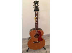Gibson J-200 Standard (4327)