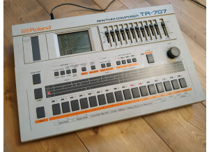 Roland TR-707 (12234)