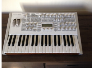 Access Music Virus TI Polar (995)