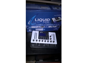 Focusrite Liquid Mix (64776)