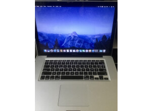 Apple MacBook Pro 15" 2GHz   (34909)