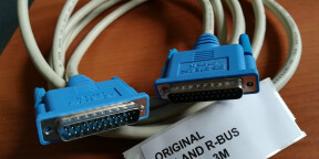  vendre câble original R-BUS de ROLAND  -  3m  pas d'échange merci