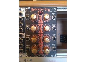 Synthetic Sound Labs Modulation Orgy LFO - Model 2260