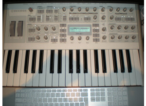Access Music Virus TI2 Polar (3397)