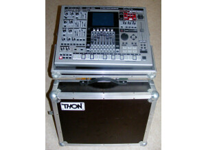 Roland MC-909 Sampling Groovebox (45290)
