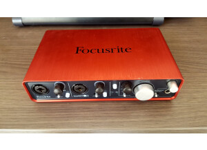Focusrite 2