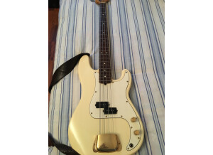 Fender American Standard Precision Bass [1995-2000] (92755)