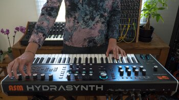 Ashun Sound Machines Hydrasynth : Hydrasynth Keyboard Rear Connect Ashun Sound Machines Hydrasynth : Hydrasynth Keyboard Rear Connect