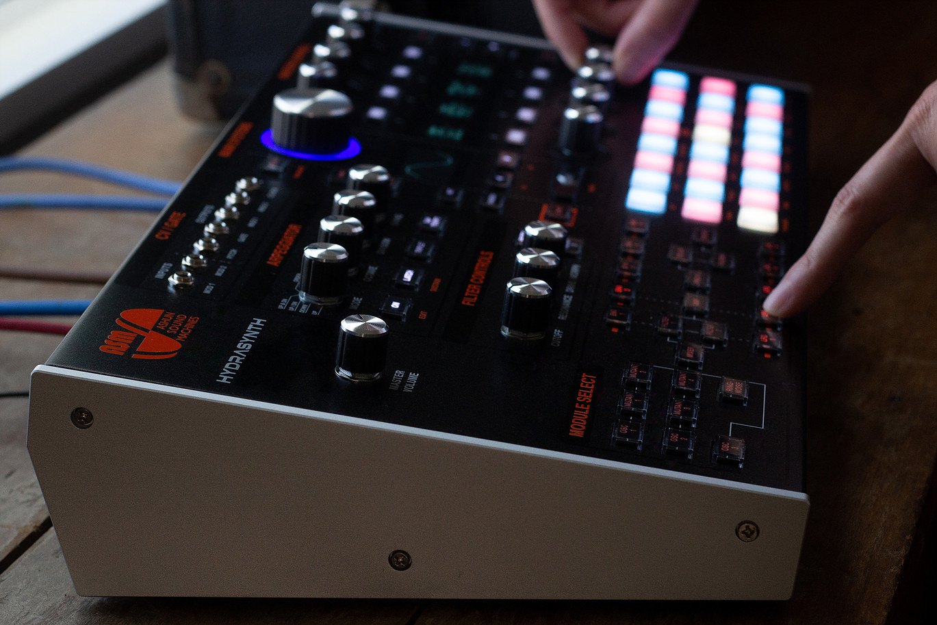 Ashun Sound Machines Hydrasynth : Hydrasynth Keyboard Left