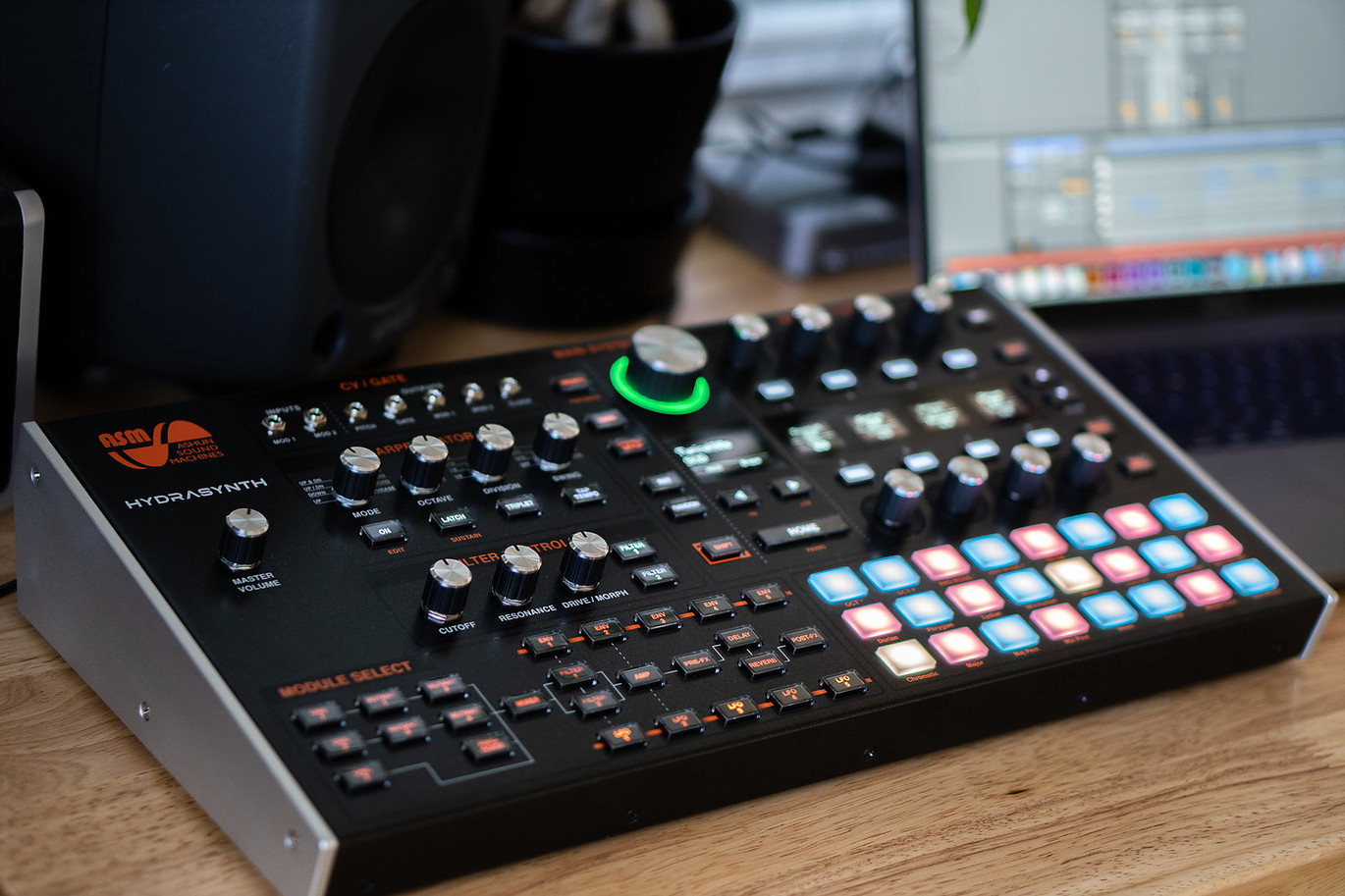 Ashun Sound Machines Hydrasynth : Hydrasynth Keyboard Slant 2