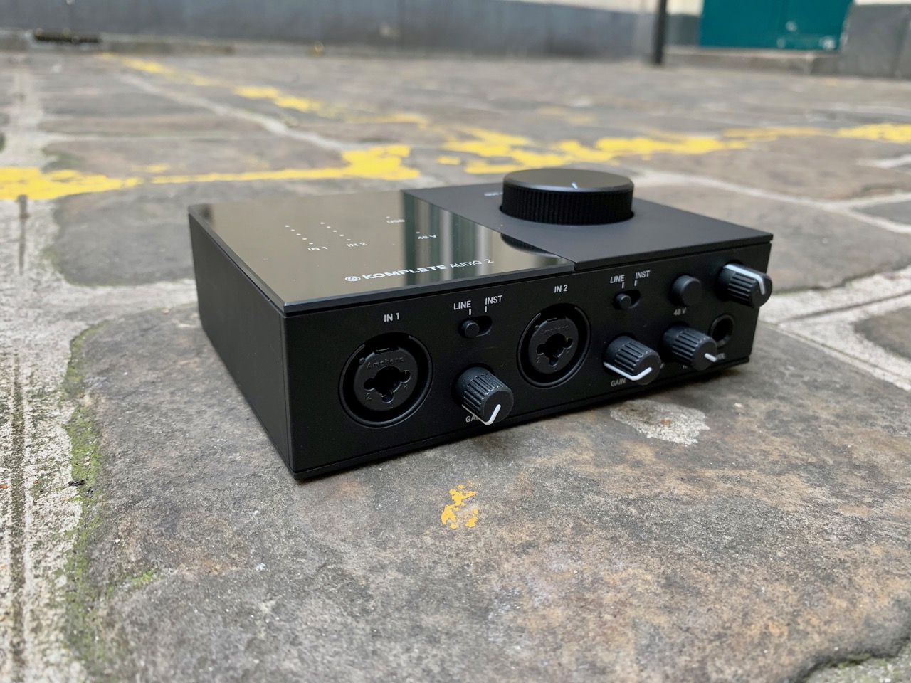 Komplete Audio 2 - 3