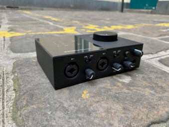 Komplete Audio 2 - 3 Komplete Audio 2 - 3
