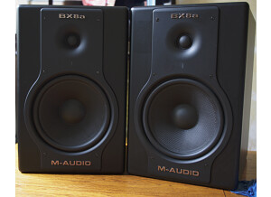 M-Audio Studiophile BX8a Deluxe