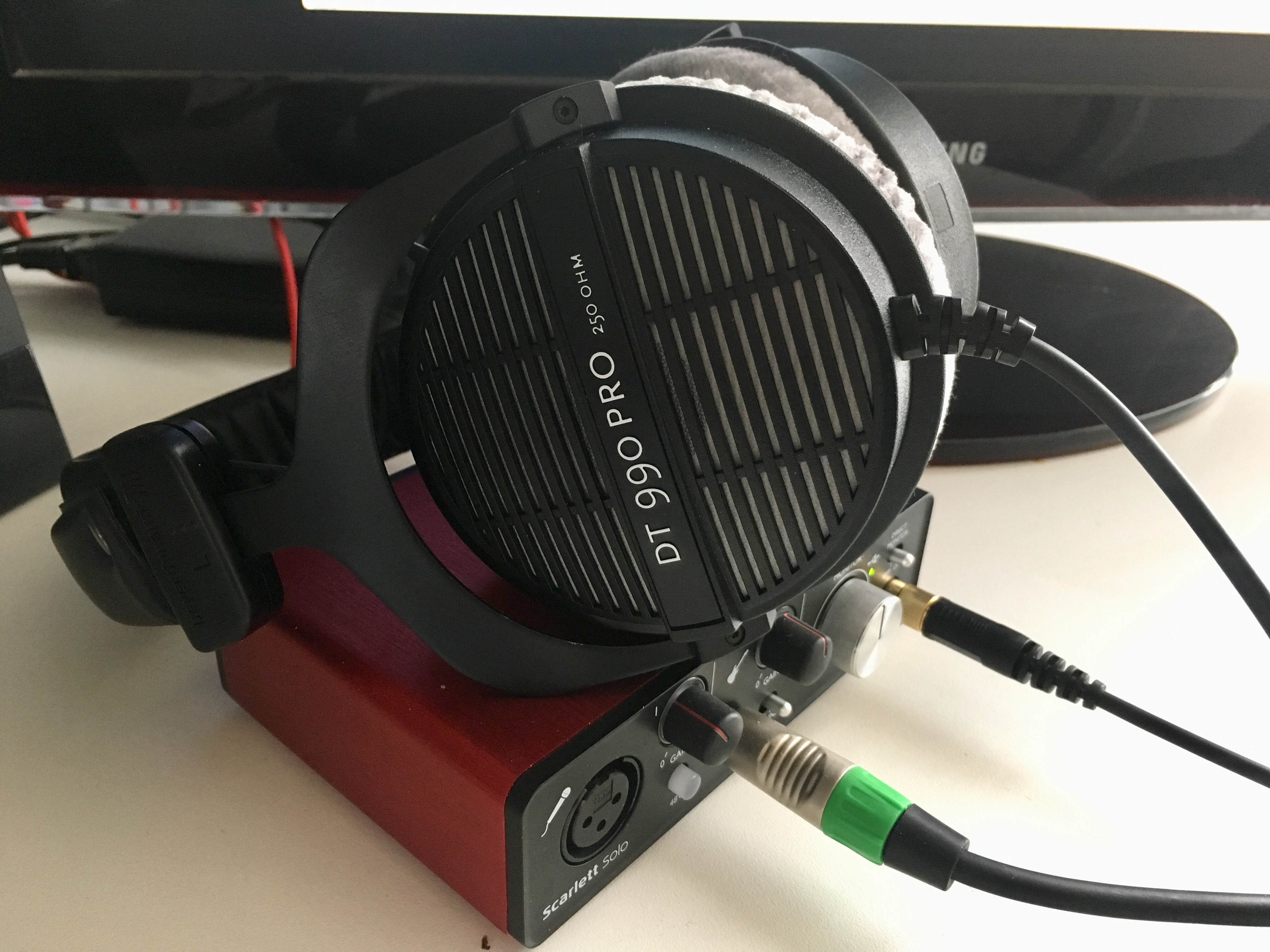Beyerdynamic DT 990 Pro