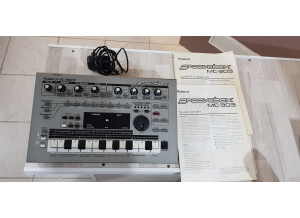 Roland MC-303 (12608)