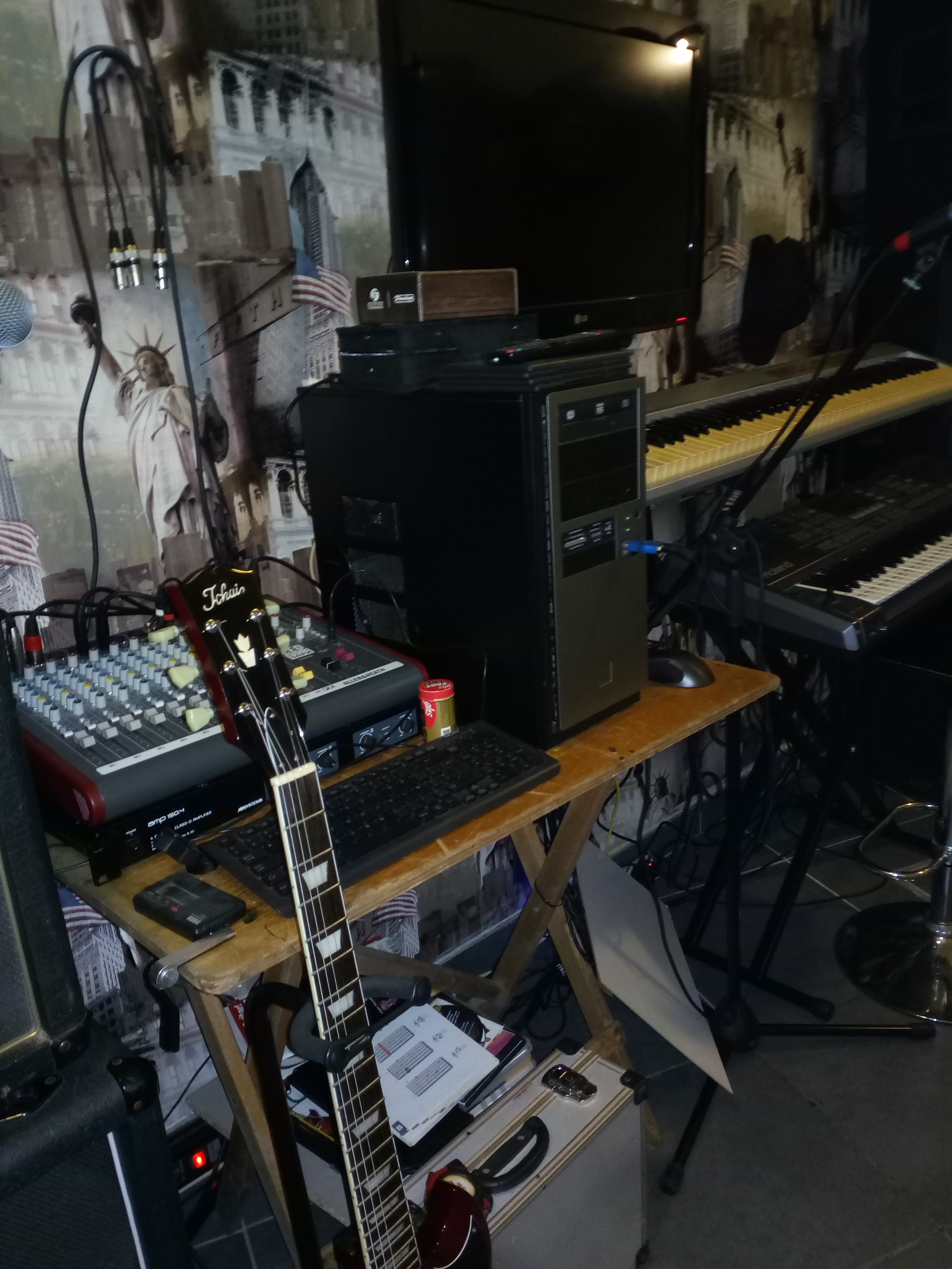 Allen & Heath ZED-14