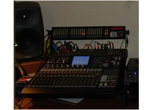 Tascam DM-24 (37053)