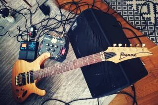 Alto Professional TX210