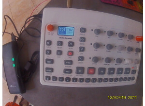 Elektron Model:Samples (32347)