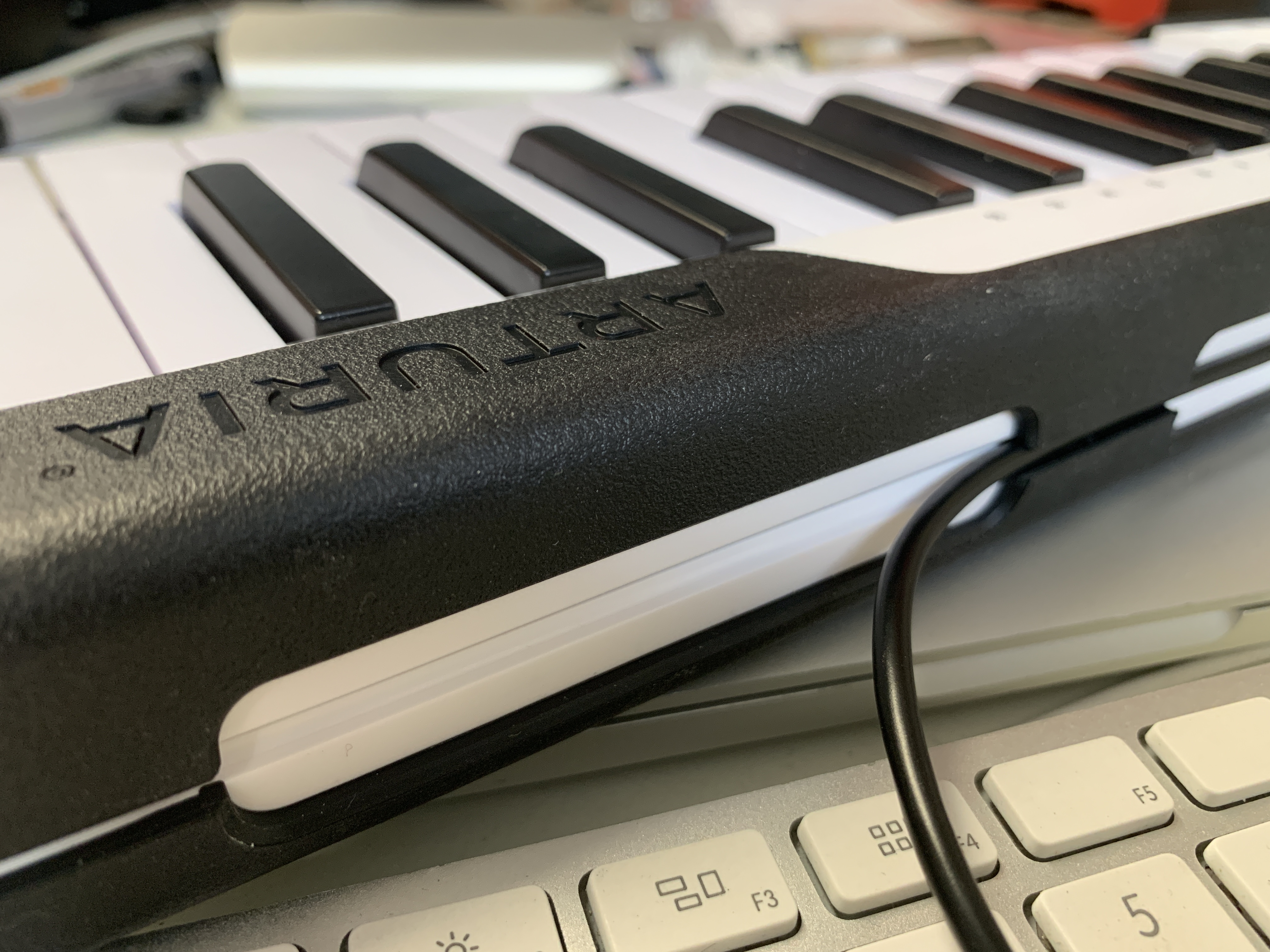 Arturia Microlab : cordon2