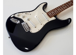 Fender Standard Stratocaster LH [1990-2005] (21080)