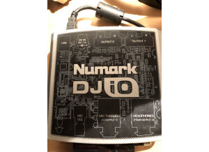 Numark DJ|iO (Old Design)