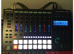 Roland MC-707 (39922)
